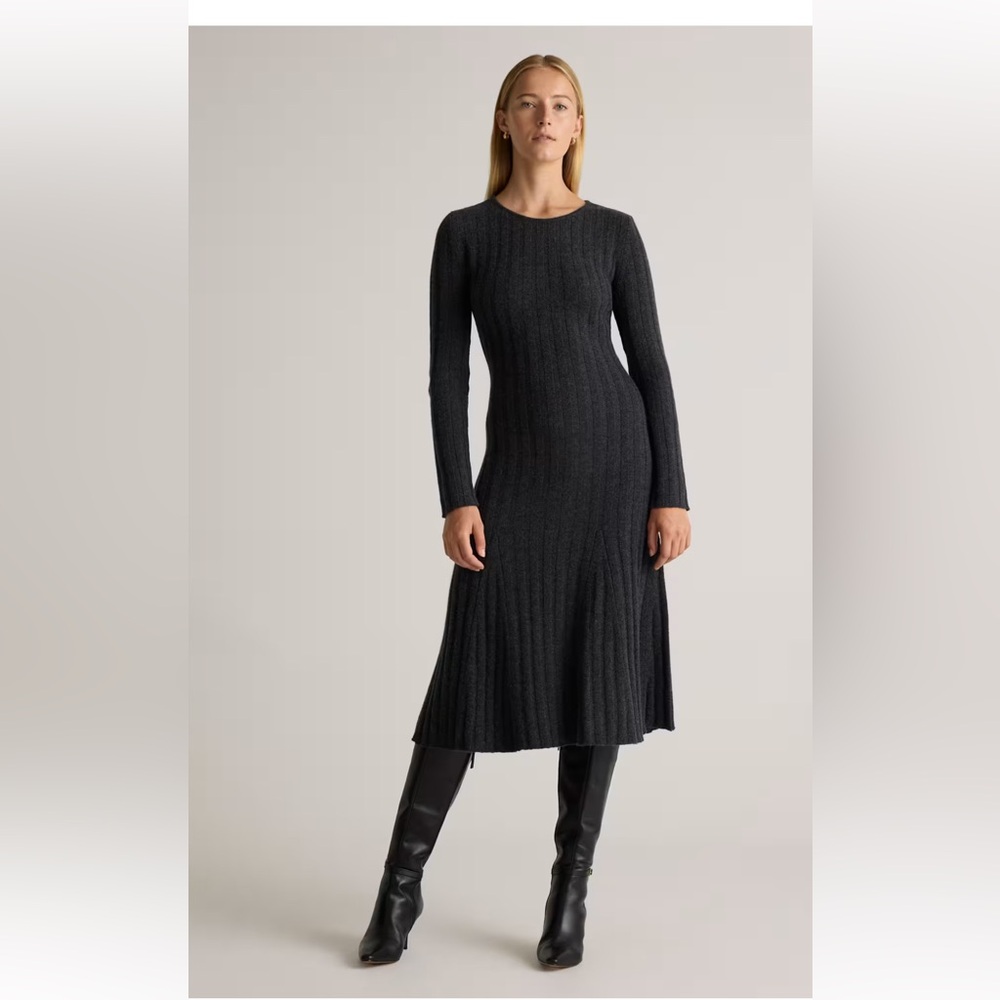 Quince Charcoal Long Sleeve 100% Mongolian Cashmere Ribbed Dress.
